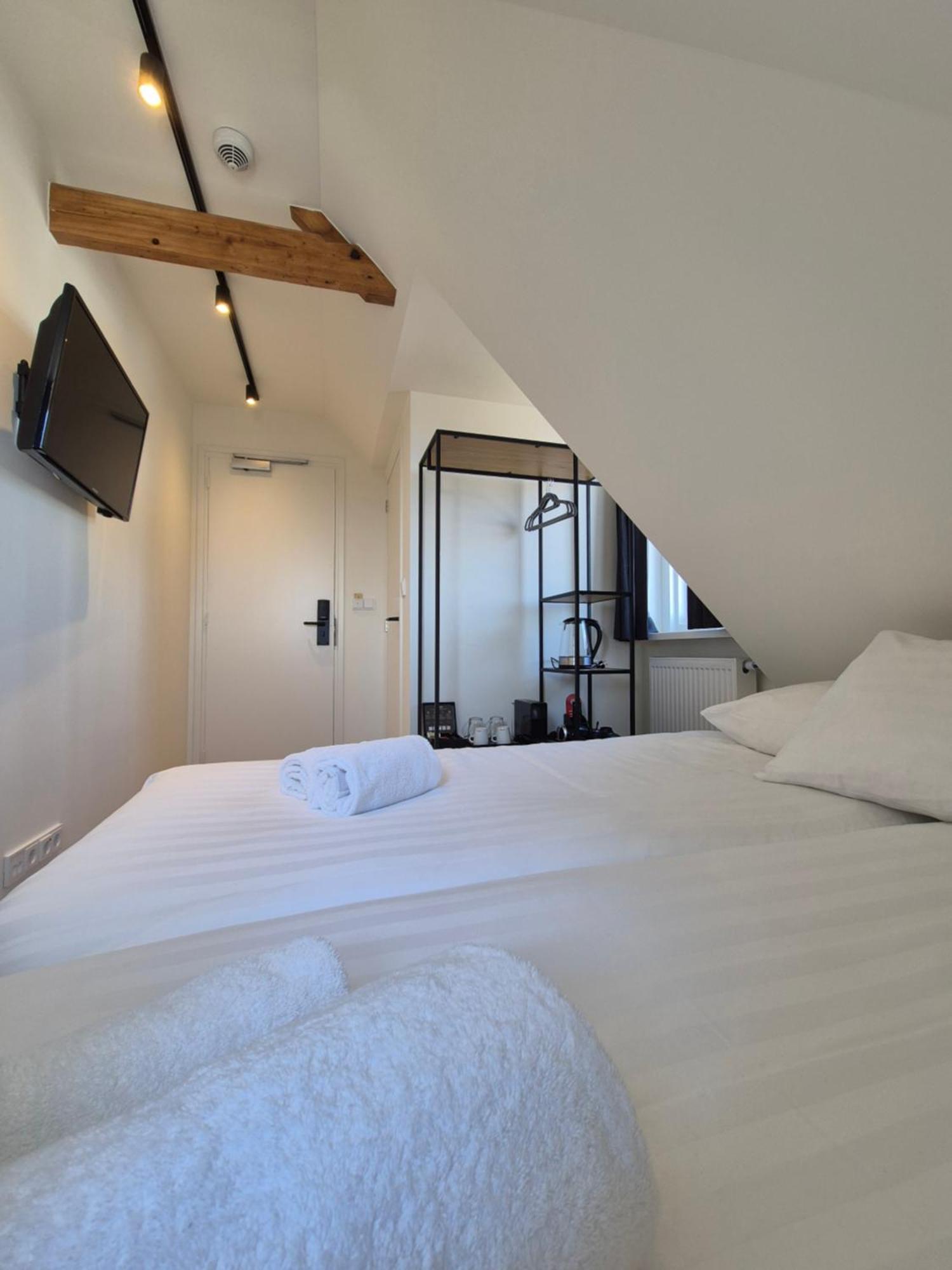 Budget Twin Room,1661695881:JPEG